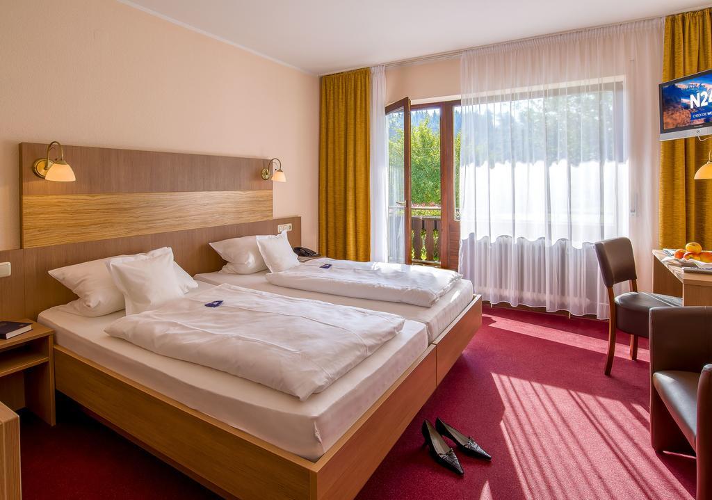 Gasthof & Landhotel Ohrnbachtal Weilbach Eksteriør billede